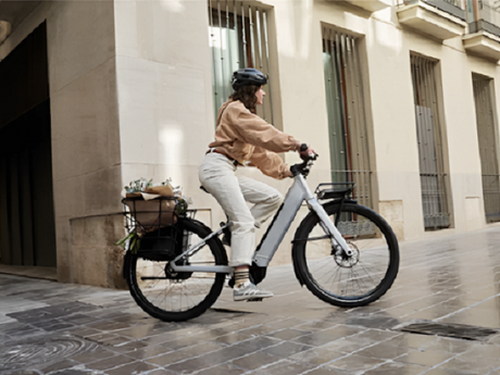 Ride Your Electric Commuter Bike Confidently Over Deep City Potholes